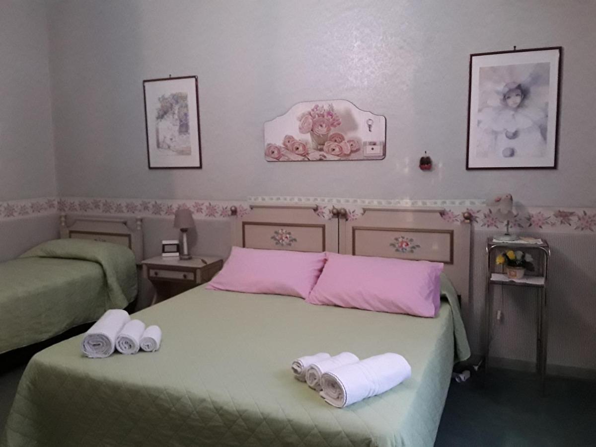 Bed and Breakfast AmbraBed Lunghezza Station Exterior foto